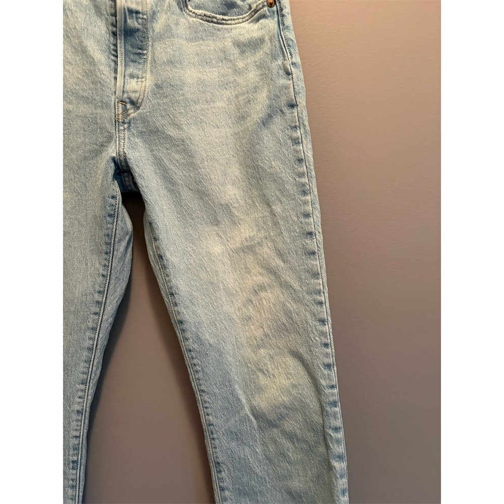 Levi’s 501 Jeans Womens 30x30 Light Wash Straight Leg Button Fly Blue - Picture 7 of 14